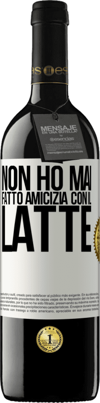39,95 € Spedizione Gratuita | Vino rosso Edizione RED MBE Riserva Non ho mai fatto amicizia con il latte Etichetta Bianca. Etichetta personalizzabile Riserva 12 Mesi Raccogliere 2016 Tempranillo