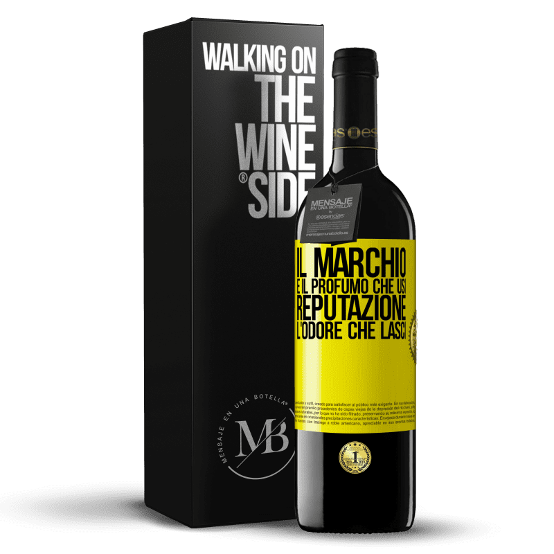 39,95 € Spedizione Gratuita | Vino rosso Edizione RED MBE Riserva Il marchio è il profumo che usi. Reputazione, l'odore che lasci Etichetta Gialla. Etichetta personalizzabile Riserva 12 Mesi Raccogliere 2015 Tempranillo