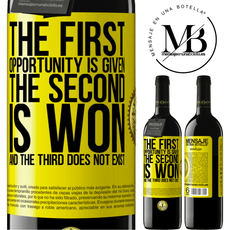 39,95 € Free Shipping | Red Wine RED Edition MBE Reserve The first opportunity is given, the second is won, and the third does not exist Yellow Label. Customizable label Reserve 12 Months Harvest 2014 Tempranillo