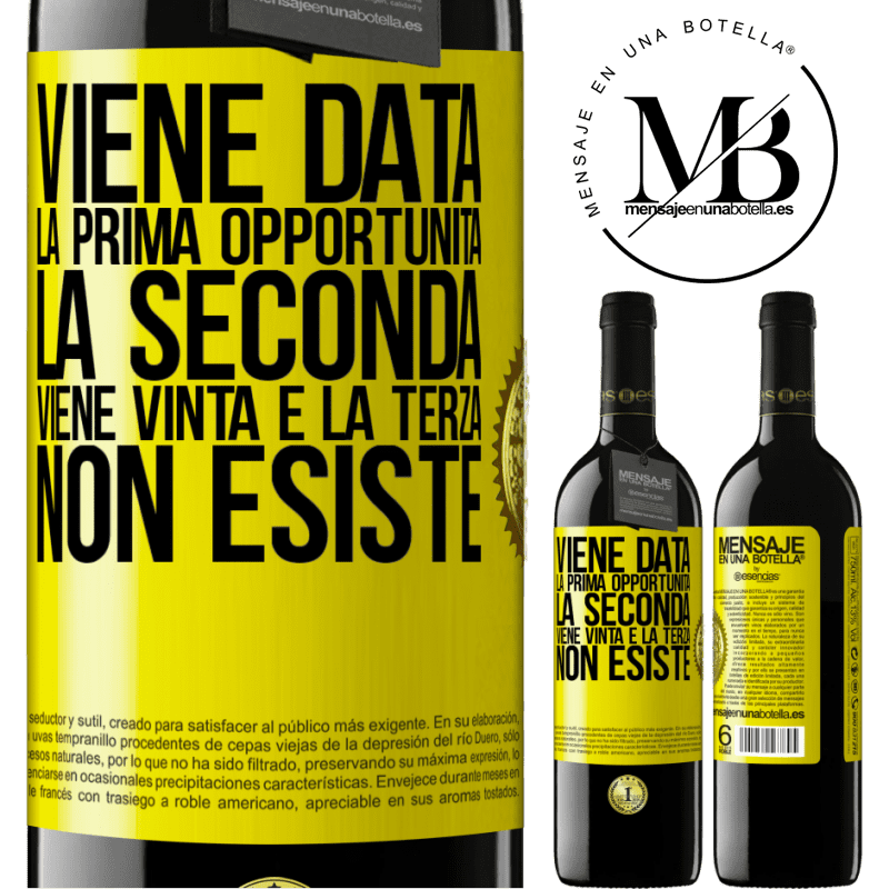 39,95 € Spedizione Gratuita | Vino rosso Edizione RED MBE Riserva Viene data la prima opportunità, la seconda viene vinta e la terza non esiste Etichetta Gialla. Etichetta personalizzabile Riserva 12 Mesi Raccogliere 2014 Tempranillo