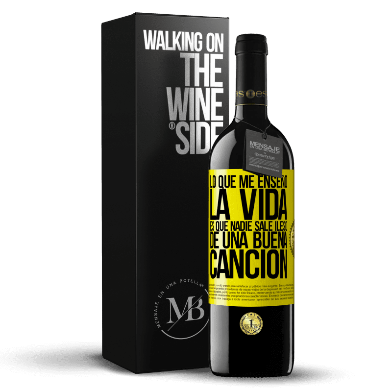 39,95 € Envío gratis | Vino Tinto Edición RED MBE Reserva Lo que me enseñó la vida es que nadie sale ileso de una buena canción Etiqueta Amarilla. Etiqueta personalizable Reserva 12 Meses Cosecha 2015 Tempranillo