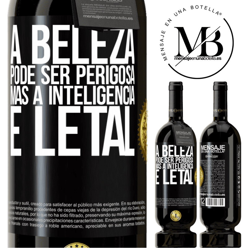 49,95 € Envio grátis | Vinho tinto Edição Premium MBS® Reserva A beleza pode ser perigosa, mas a inteligência é letal Etiqueta Preta. Etiqueta personalizável Reserva 12 Meses Colheita 2015 Tempranillo