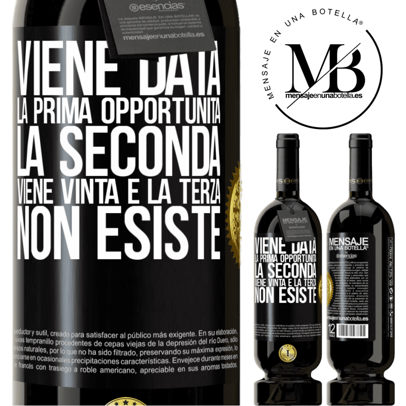 49,95 € Spedizione Gratuita | Vino rosso Edizione Premium MBS® Riserva Viene data la prima opportunità, la seconda viene vinta e la terza non esiste Etichetta Nera. Etichetta personalizzabile Riserva 12 Mesi Raccogliere 2014 Tempranillo