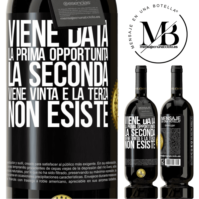 49,95 € Spedizione Gratuita | Vino rosso Edizione Premium MBS® Riserva Viene data la prima opportunità, la seconda viene vinta e la terza non esiste Etichetta Nera. Etichetta personalizzabile Riserva 12 Mesi Raccogliere 2016 Tempranillo