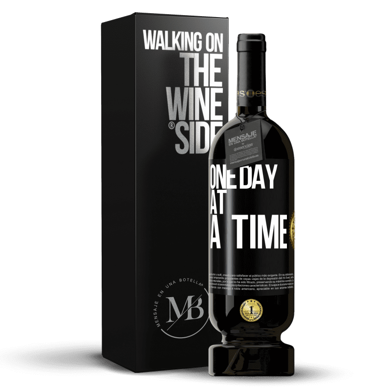 49,95 € Free Shipping | Red Wine Premium Edition MBS® Reserve One day at a time Black Label. Customizable label Reserve 12 Months Harvest 2014 Tempranillo