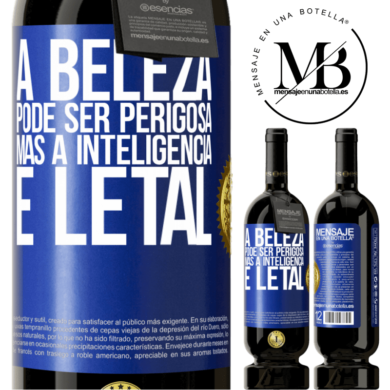 49,95 € Envio grátis | Vinho tinto Edição Premium MBS® Reserva A beleza pode ser perigosa, mas a inteligência é letal Etiqueta Azul. Etiqueta personalizável Reserva 12 Meses Colheita 2015 Tempranillo