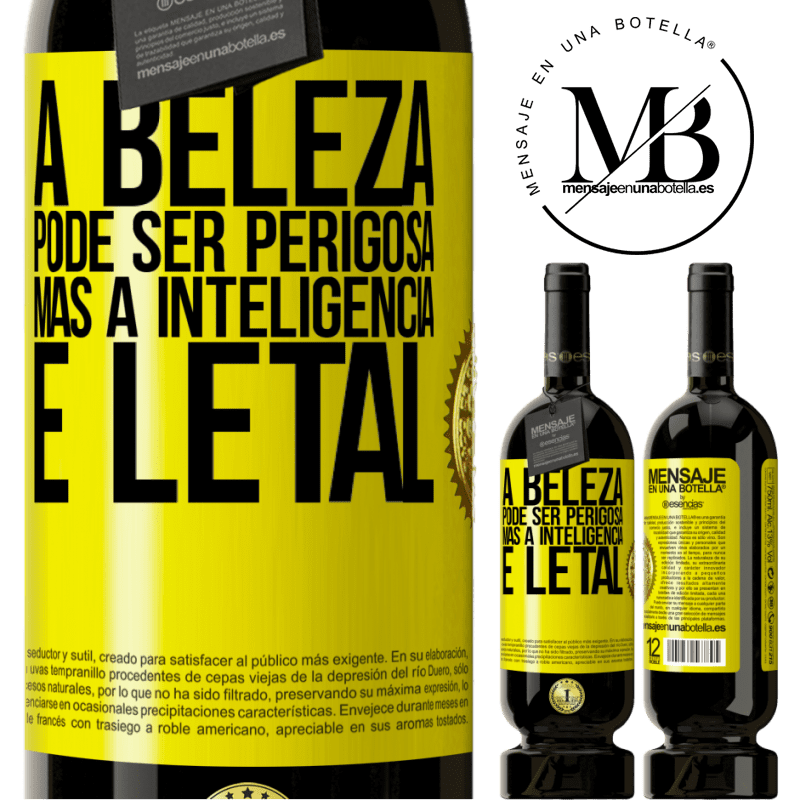 49,95 € Envio grátis | Vinho tinto Edição Premium MBS® Reserva A beleza pode ser perigosa, mas a inteligência é letal Etiqueta Amarela. Etiqueta personalizável Reserva 12 Meses Colheita 2015 Tempranillo