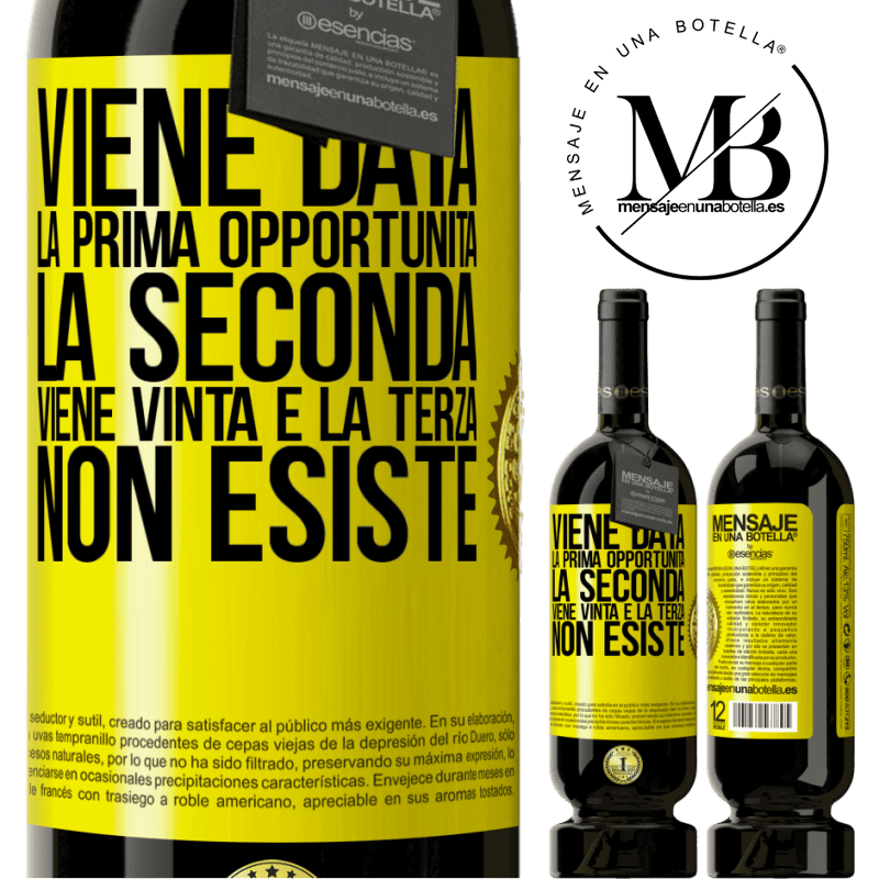 49,95 € Spedizione Gratuita | Vino rosso Edizione Premium MBS® Riserva Viene data la prima opportunità, la seconda viene vinta e la terza non esiste Etichetta Gialla. Etichetta personalizzabile Riserva 12 Mesi Raccogliere 2014 Tempranillo