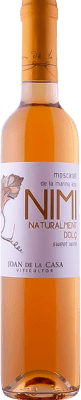 18,95 € | Vinho Branco Joan de la Casa Nimi Sweet — Doce Natural D.O. Alicante Comunidade Valenciana Espanha Moscatel Garrafa Medium 50 cl