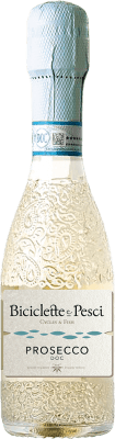 156,95 € Kostenloser Versand | 24 Einheiten Box Weißer Sekt Family Owned Biciclette e Pesci D.O.C. Prosecco Kleine Flasche 20 cl