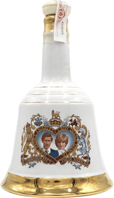 527,95 € 免费送货 | 威士忌混合 Bell's Prince Charles & Lady Diana