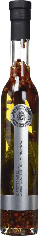 18,95 € Envío gratis | Aceite de Oliva La Chinata Virgen Extra Guindilla Laurel Pimienta Botellín 25 cl