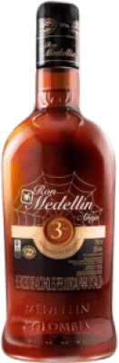 朗姆酒 Aguardiente Antioqueño Medellín 3 岁 1 L
