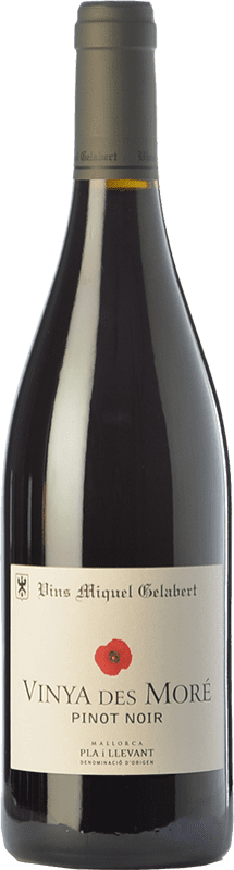 Spedizione Gratuita | Vino Rosso Miquel Gelabert Vinya des Moré Crianza — Invecchiato in Botte D.O. Pla i Llevant Isole Baleari Spagna Pinot Nero 75 cl