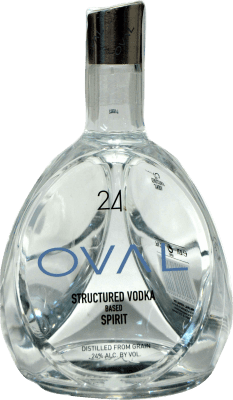 Водка Oval 24 70 cl