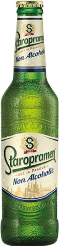 Envío gratis | Caja de 24 unidades Cerveza AB InBev Staropramen República Checa Botellín Tercio 33 cl Sin Alcohol