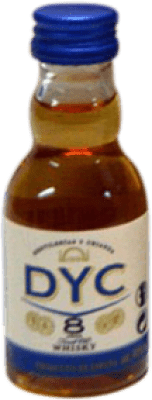 23,95 € Envoi gratuit | Boîte de 20 unités Whisky Blend DYC 8 Ans Bouteille Miniature 5 cl