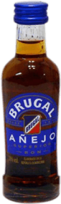1,95 € Spedizione Gratuita | Scatola da 12 unità Rum Brugal Añejo Bottiglia Miniatura 5 cl