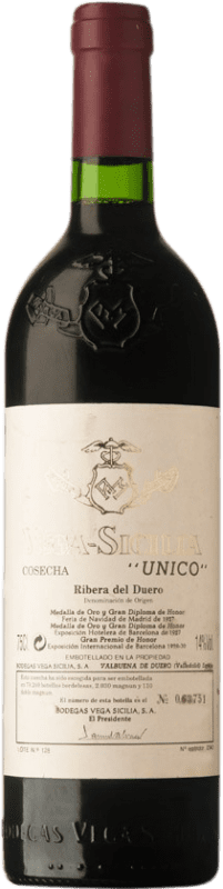 652,95 € Free Shipping | Red wine Vega Sicilia Único Gran Reserva 1987 D.O. Ribera del Duero Castilla y León Spain Tempranillo, Merlot, Cabernet Sauvignon Bottle 75 cl