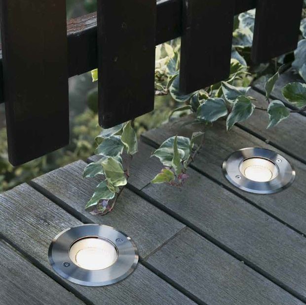 15,95 € Envio grátis | Farol luminoso 3W 6000K Luz fria. Ø 10 cm. Spot embutido no chão. À prova d'água. 3 LEDs integrados Aço inoxidável. Cor aço inoxidável