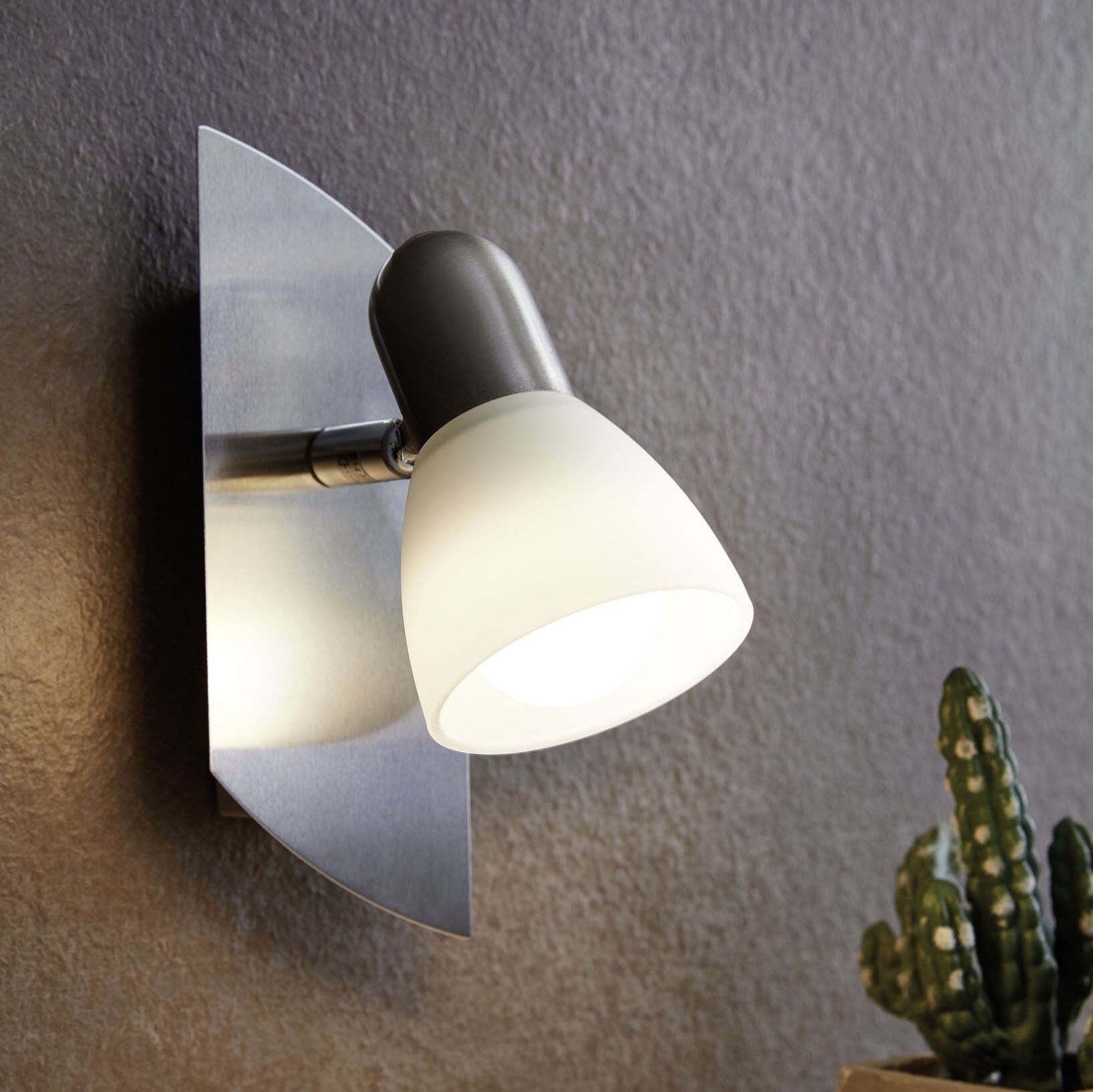 19,95 € Spedizione Gratuita | Faretto da interno Eglo Enea 25W 19×7 cm. Acciaio, bicchiere e vetro satinato. Colore bianca, nichel e nichel opaco