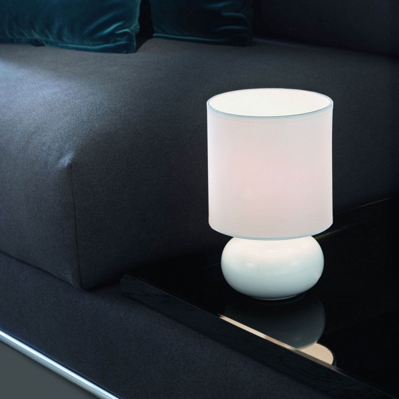 16,95 € Free Shipping | Table lamp Eglo Trondio 40W Cylindrical Shape Ø 15 cm. Bedroom, office and work zone. Modern, design and cool Style. Ceramic and textile. White Color
