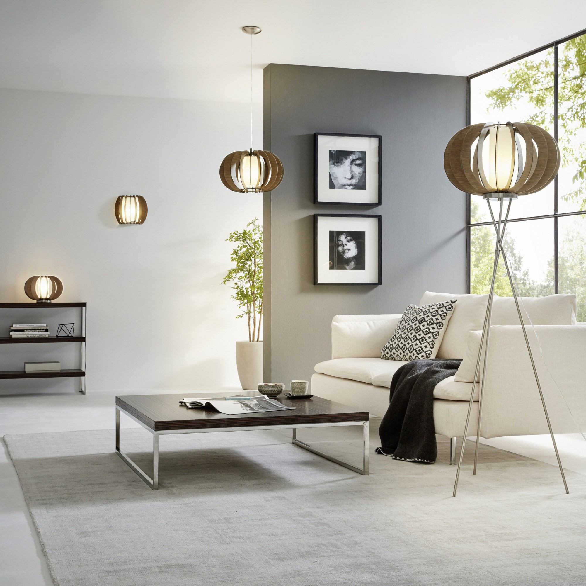 39,95 € Бесплатная доставка | Настенный светильник для дома Eglo Stellato 3 60W 29×25 cm. Стали, древесина и стекло. Белый и коричневый Цвет