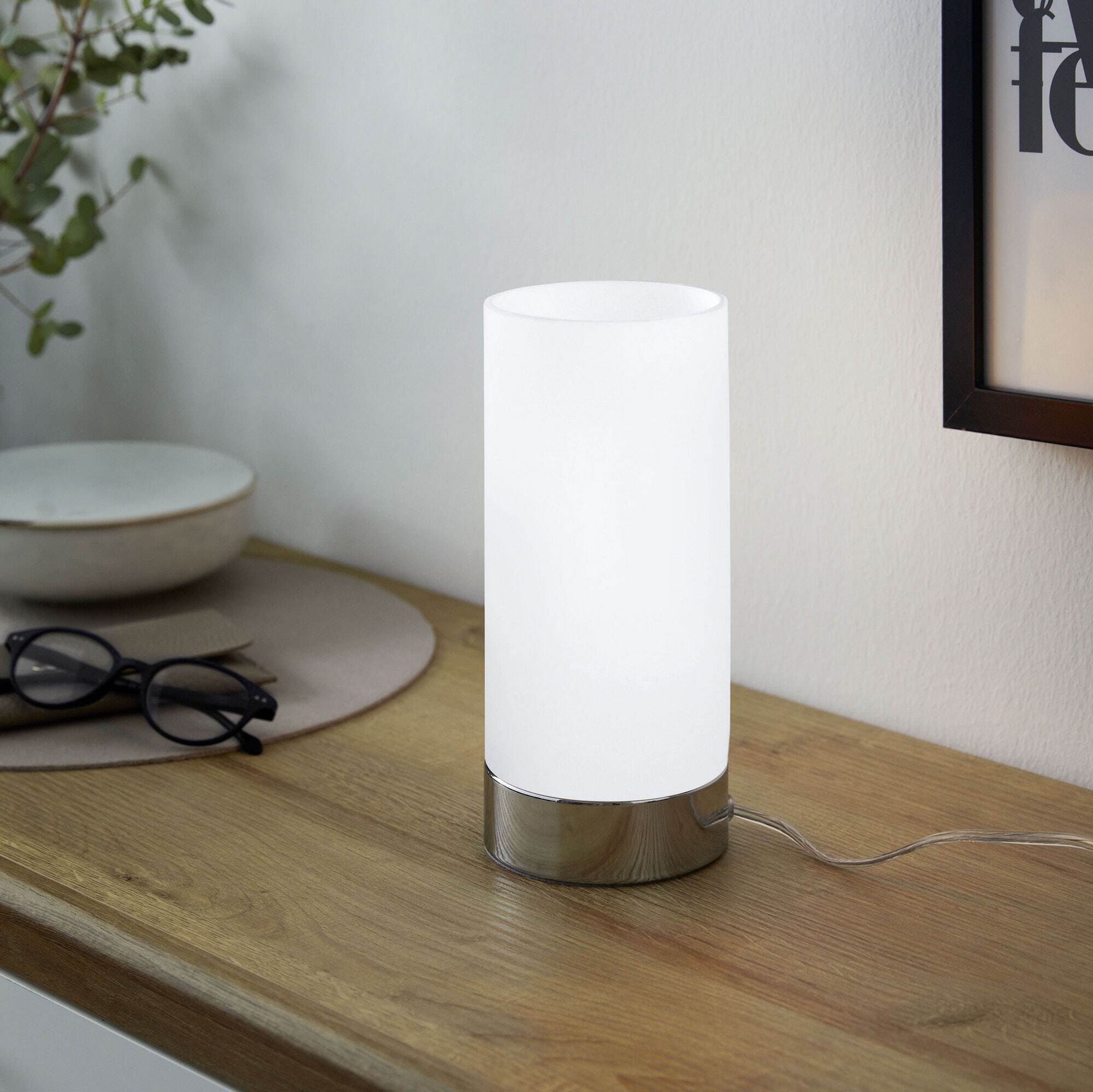 26,95 € Envoi gratuit | Lampe de table Eglo Damasco 1 60W Ø 10 cm. Acier, verre et verre satiné. Couleur blanc, chromé et argent