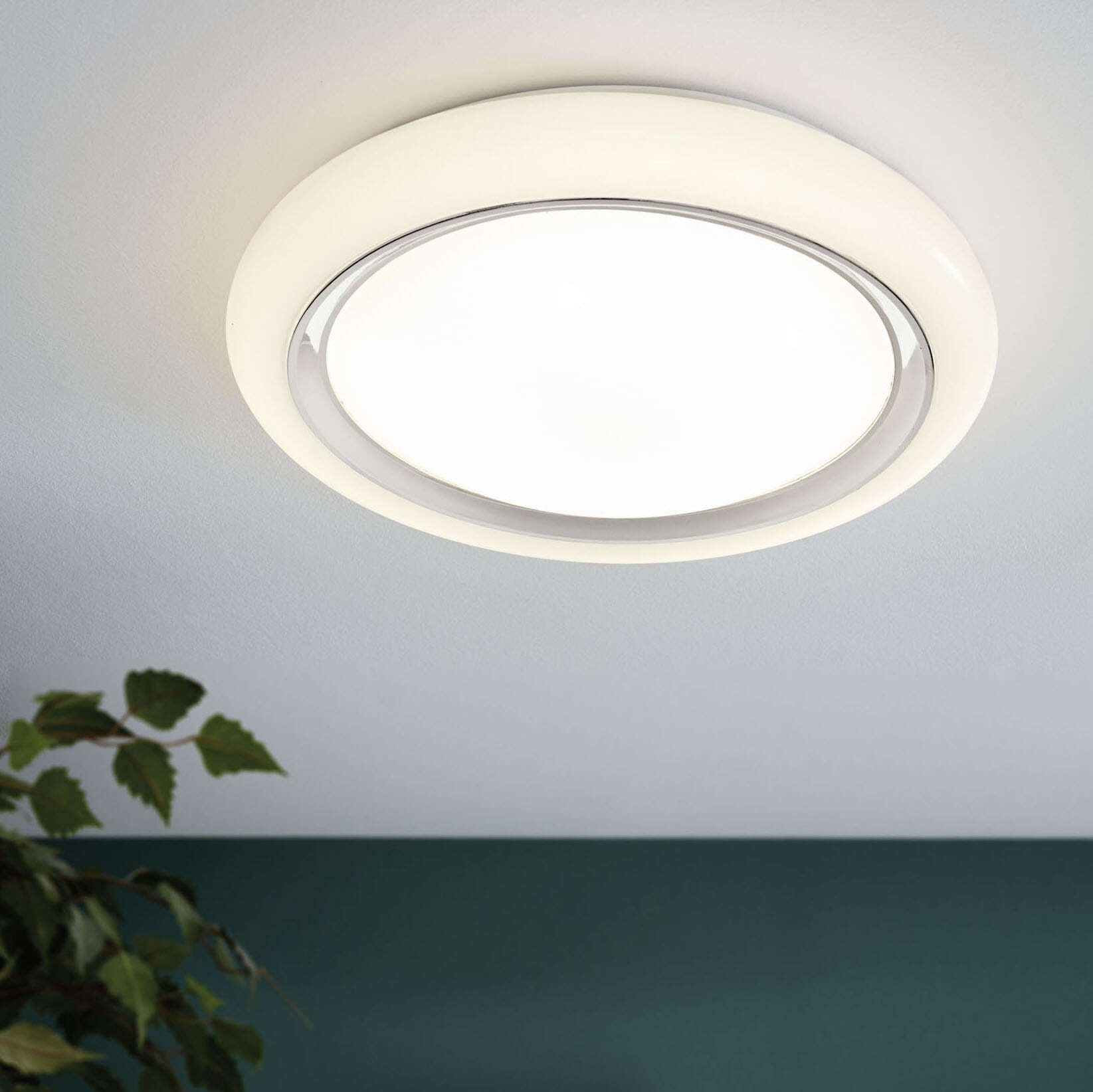 42,95 € Envoi gratuit | Plafonnier intérieur Eglo Capasso 24W 3000K Lumière chaude. Ø 40 cm. Acier et plastique. Couleur blanc, chromé et argent