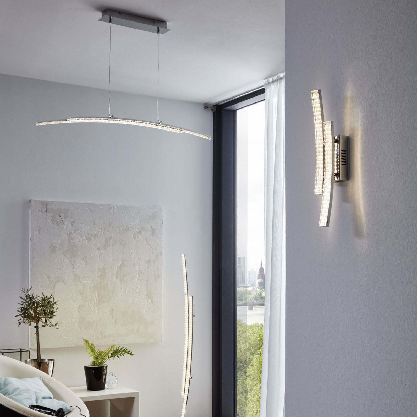 155,95 € Envio grátis | Lâmpada pendurada Eglo Pertini 21.5W 3000K Luz quente. 110×96 cm. Aço, alumínio e plástico. Cor cromado e prata