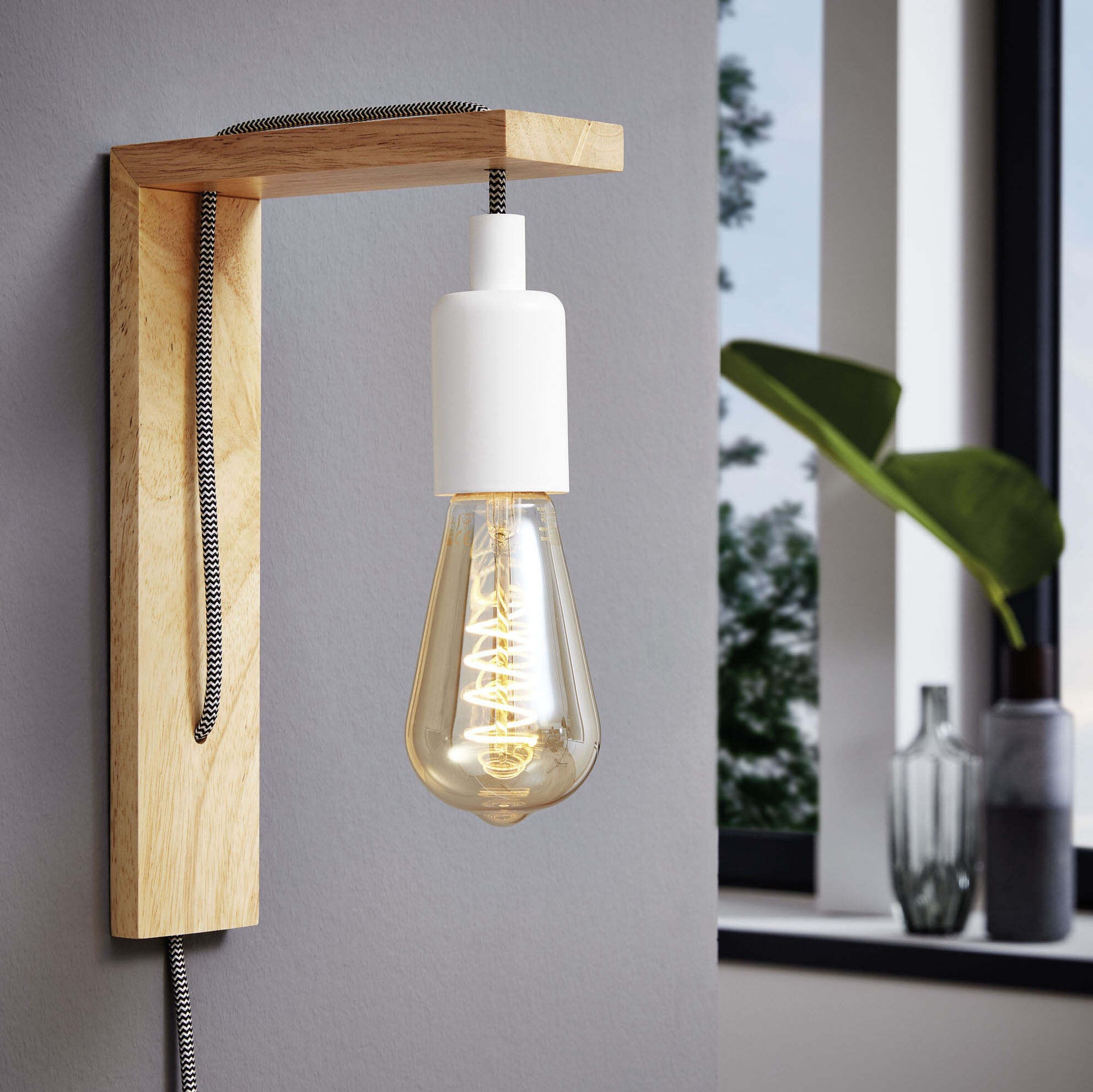 39,95 € Free Shipping | Indoor wall light Eglo Tocopilla 10W 28×6 cm. Steel and wood. White and brown Color