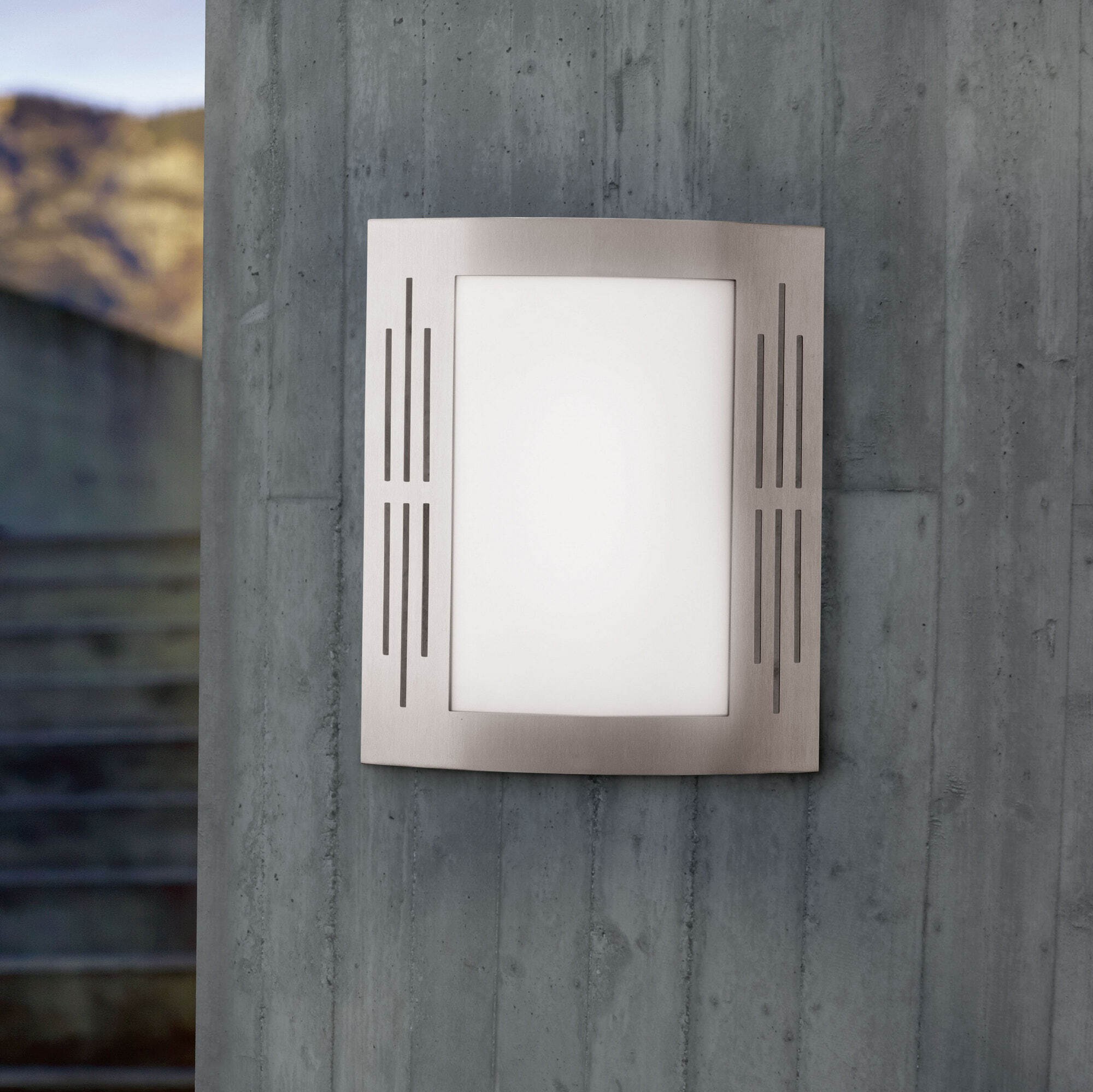 29,95 € Free Shipping | Outdoor wall light Eglo City 60W 26×24 cm. Steel, stainless steel and plastic. Stainless steel, white and silver Color