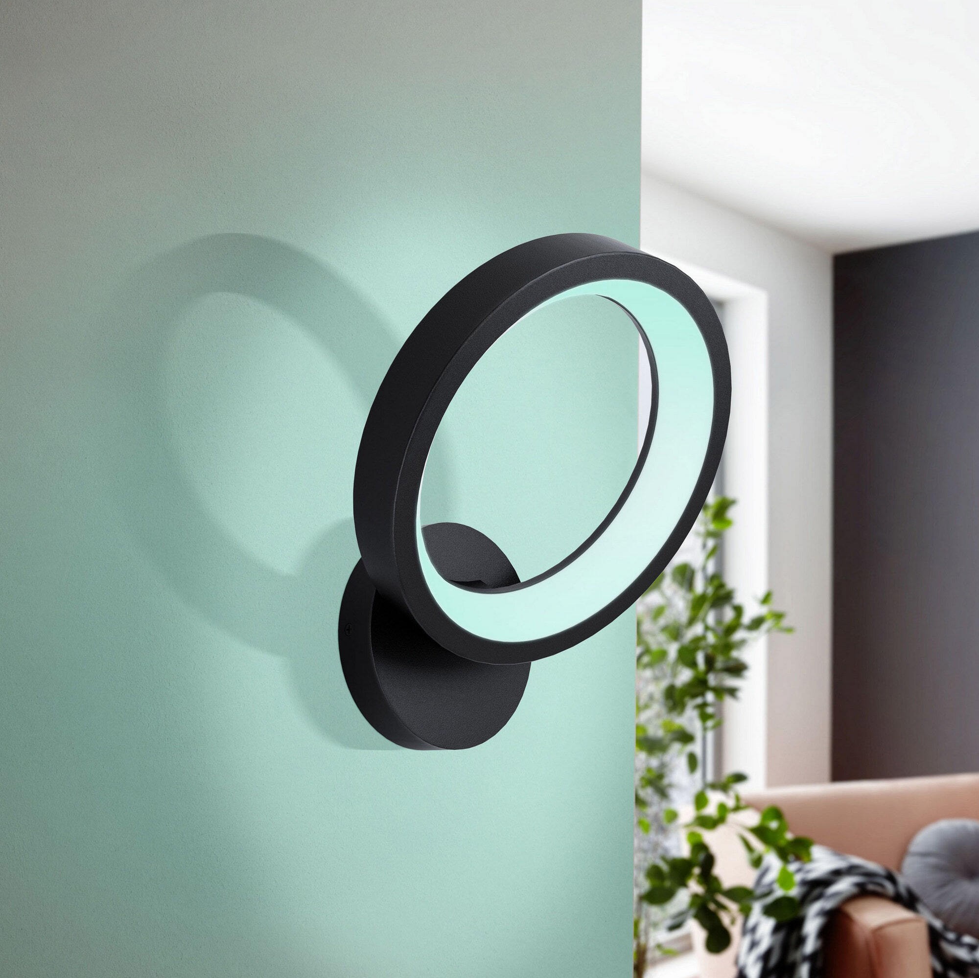 99,95 € Envío gratis | Aplique de pared interior Eglo Marghera C 2700K Luz muy cálida. 31×27 cm. Acero y plástico. Color blanco y negro