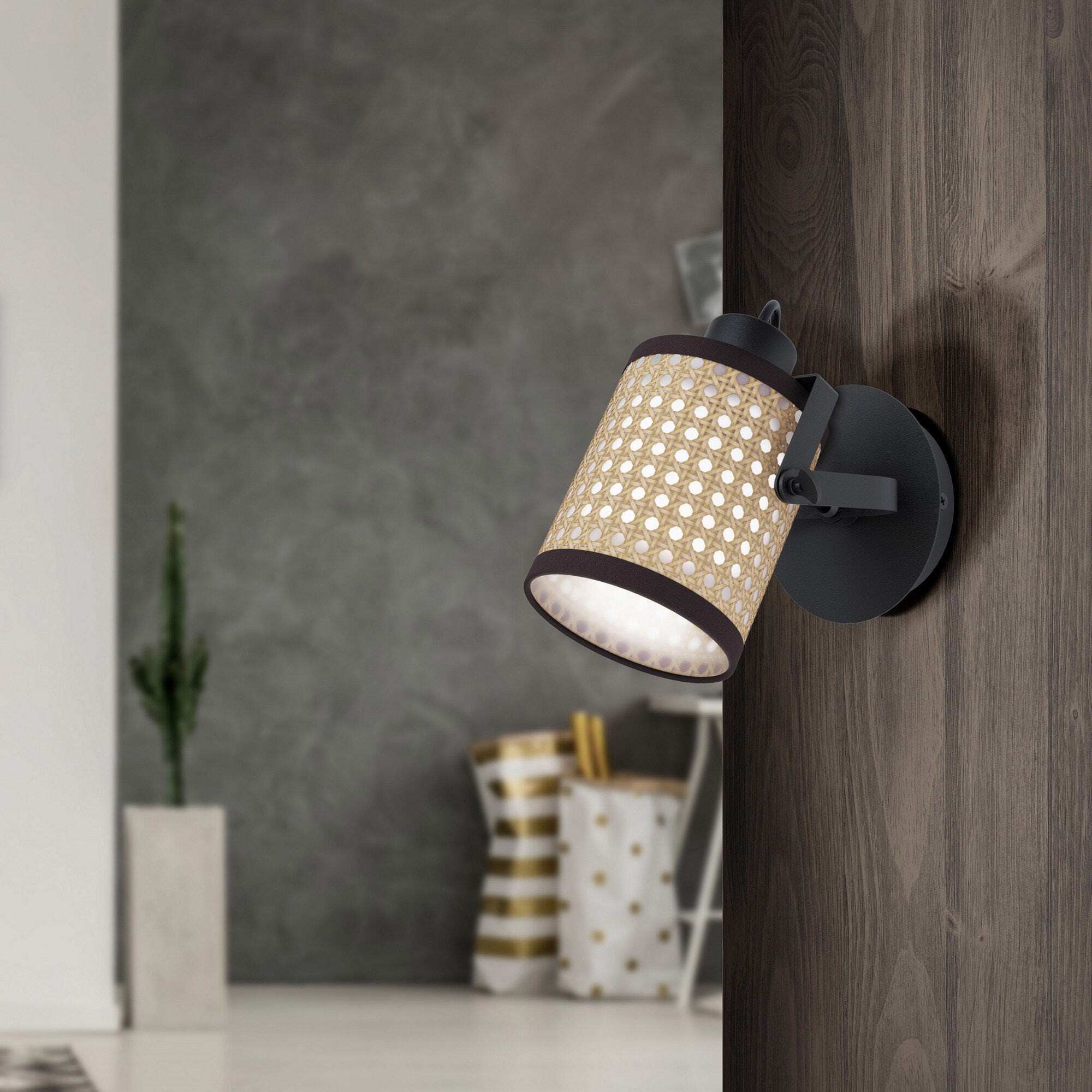 41,95 € Spedizione Gratuita | Faretto da interno Eglo Ruscomb 18×14 cm. Acciaio. Colore nero e naturale