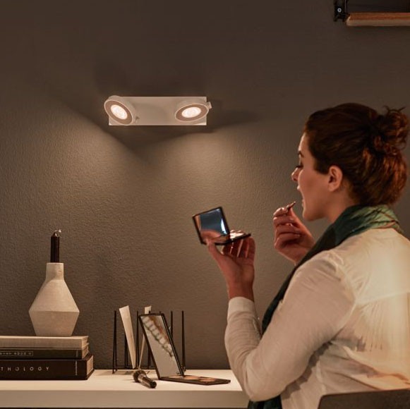 109,95 € Envío gratis | Foco para interior Philips Clockwork 18W 26×9 cm. Foco doble. Regulable. Instalación con ClickFix
