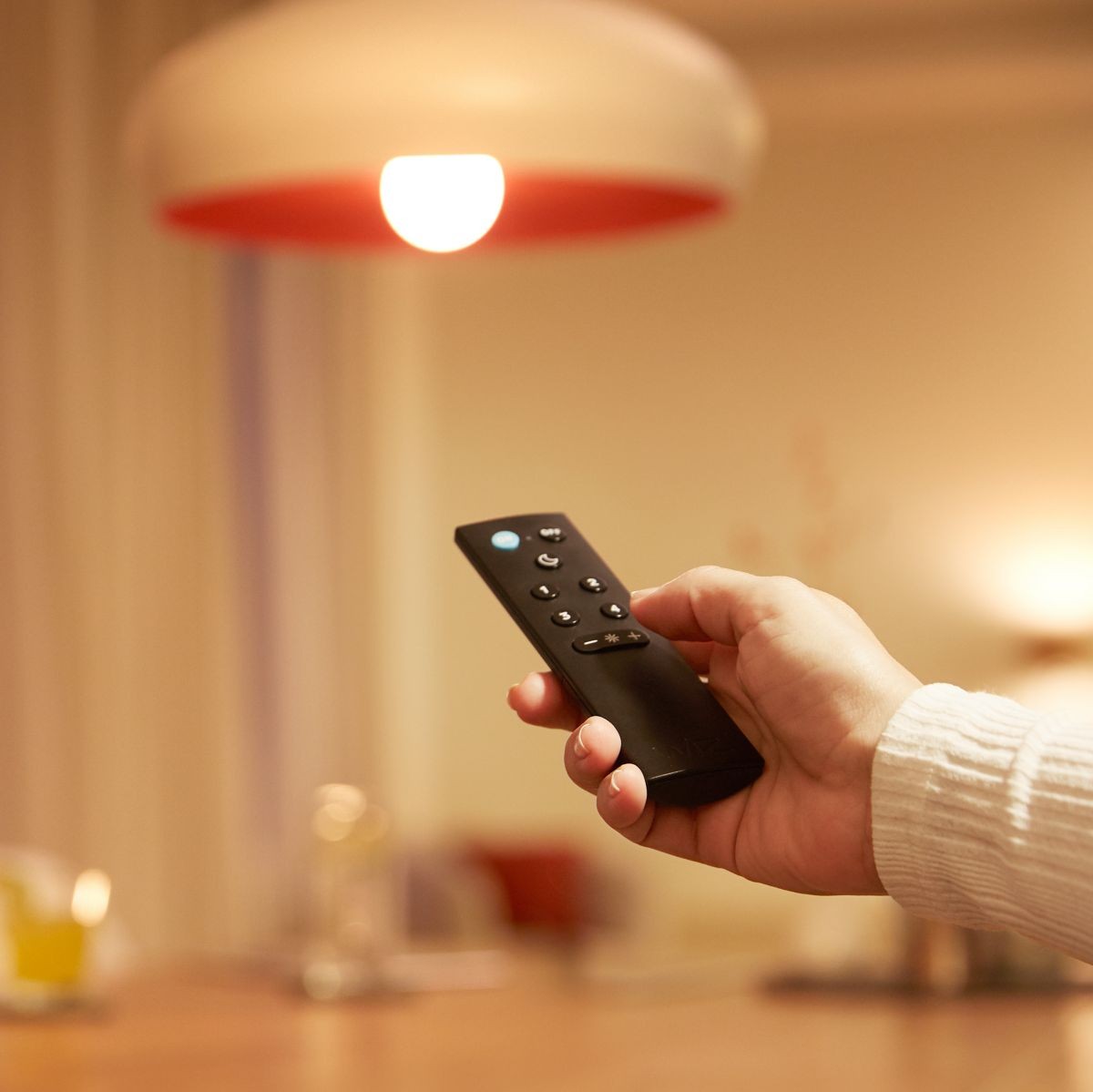 15,95 € Spedizione Gratuita | Apparecchi di illuminazione WiZ WiZ Connected 14×4 cm. Telecomando Wizmote. Funziona con le batterie Pmma e policarbonato. Colore nero
