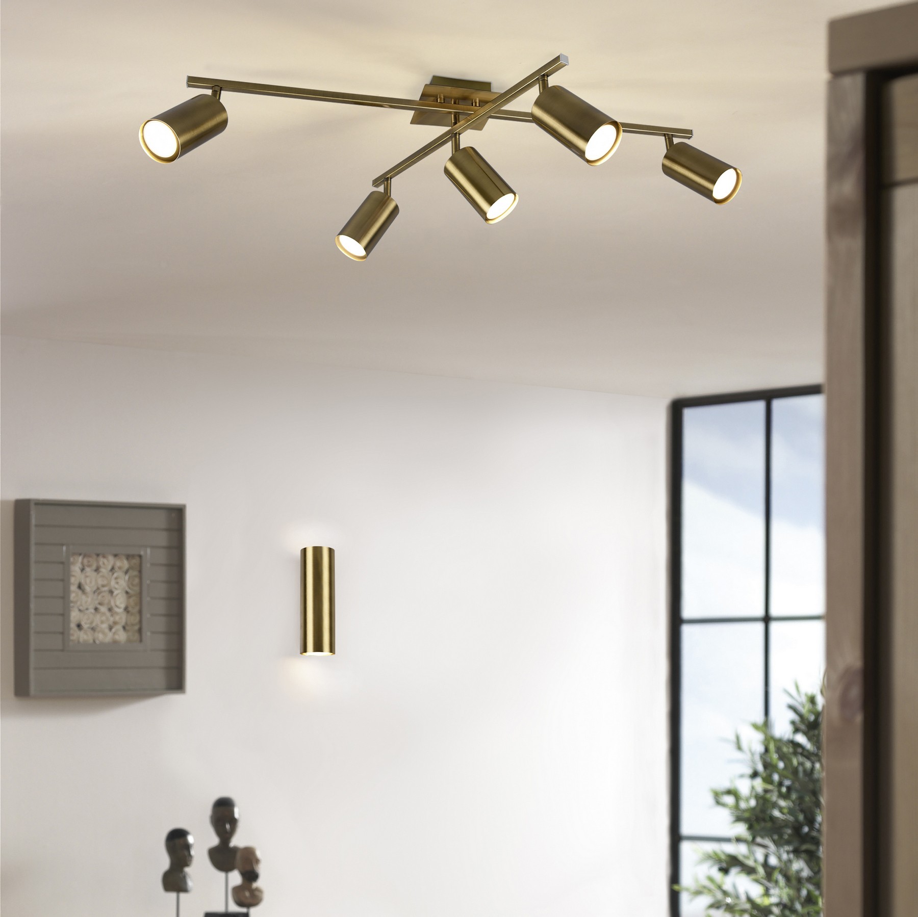 33,95 € Envoi gratuit | Projecteur d'intérieur Trio Marley 18×6 cm. Métal. Couleur vieux cuivre
