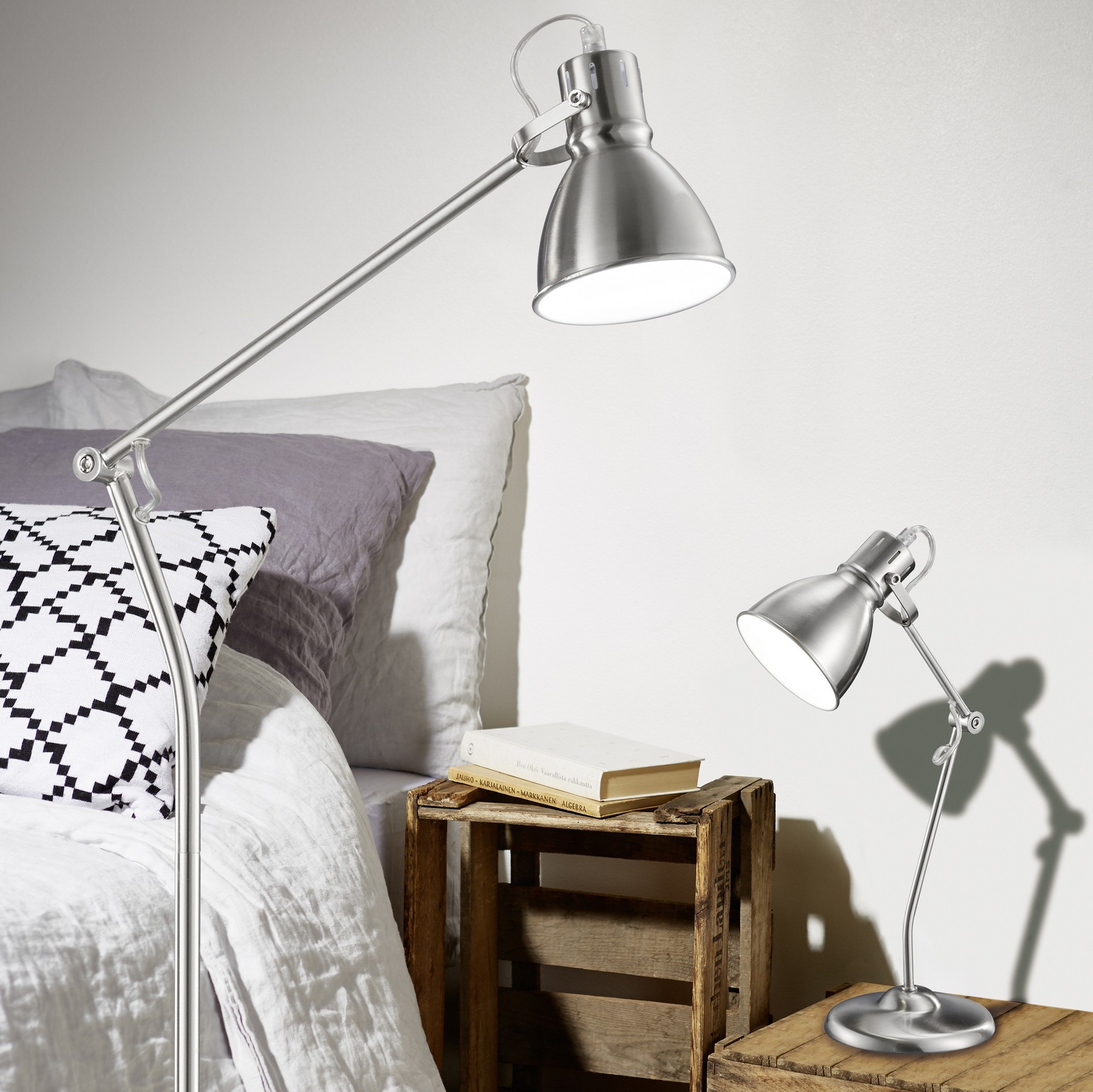 46,95 € Envoi gratuit | Lampadaire Trio Jasper 140×23 cm. Métal. Couleur nickel mat
