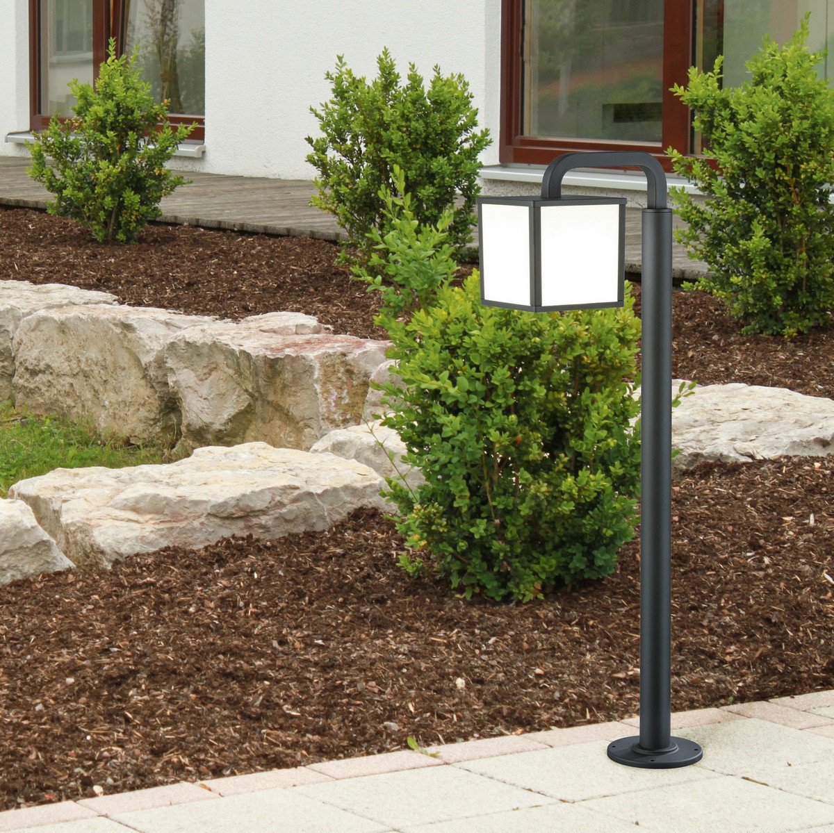 187,95 € Envio grátis | Farol luminoso Trio Cubango 5W 3000K Luz quente. 100×18 cm. Luminária de poste vertical. LED substituível Alumínio fundido. Cor antracite