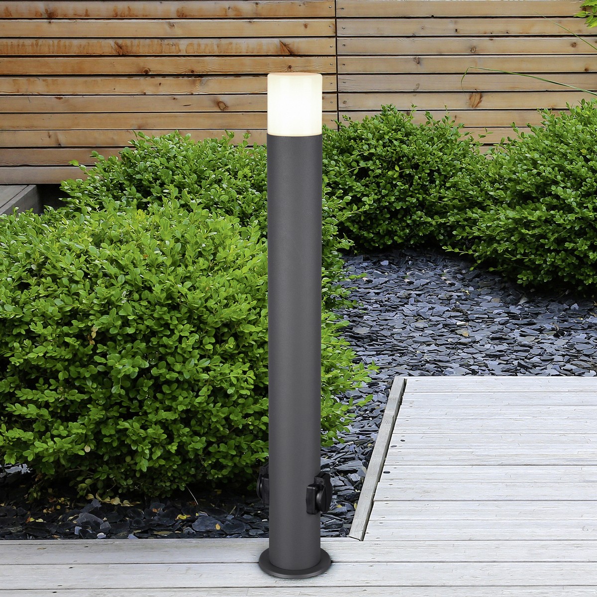 87,95 € Kostenloser Versand | Leuchtfeuer Trio Hoosic Ø 12 cm. Vertikale Mastleuchte Aluminiumguss. Anthrazit Farbe
