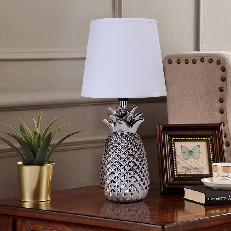 22,95 € Free Shipping | Table lamp 40W 36×17 cm. Ceramic. White and silver Color