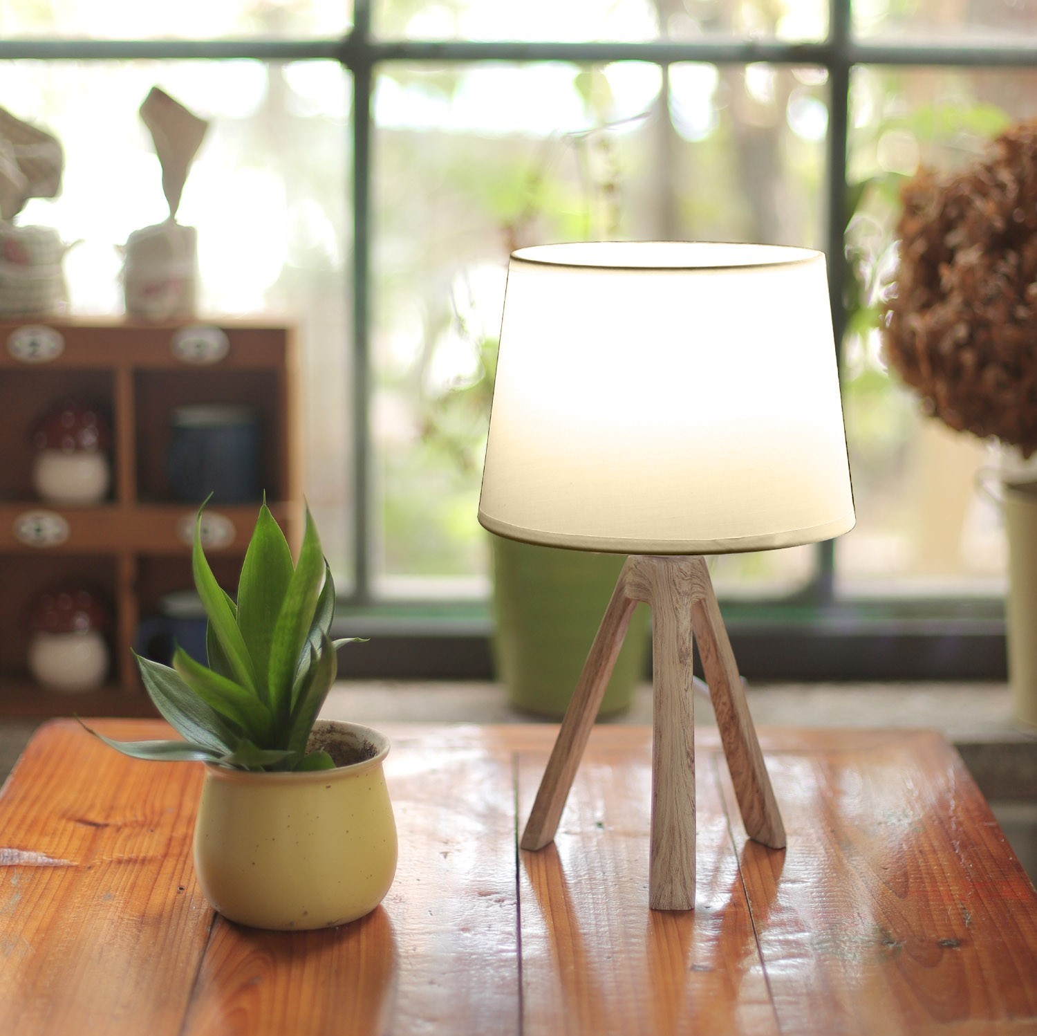 16,95 € Envoi gratuit | Lampe de table Aigostar 40W 31×18 cm. Lampe de chevet en résine Couleur blanc et marron