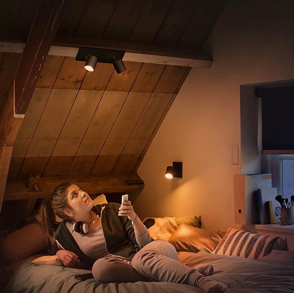 165,95 € Kostenloser Versand | Innenscheinwerfer Philips 5W 31×11 cm. Doppelt verstellbarer LED-Strahler. Alexa und Google Home Schwarz Farbe