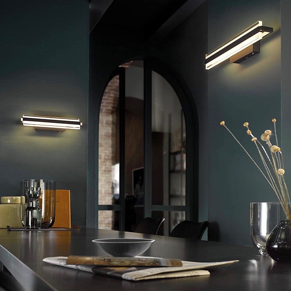 165,95 € Envío gratis | Aplique de pared interior 9W 35×8 cm. Orientable Metal. Color negro