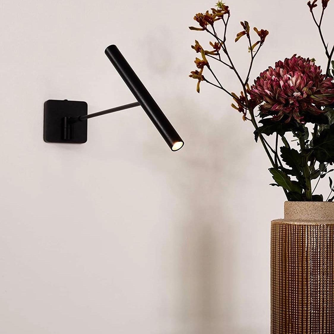 278,95 € Spedizione Gratuita | Lampada da parete per interni 5W 50×25 cm. Alluminio. Colore nero