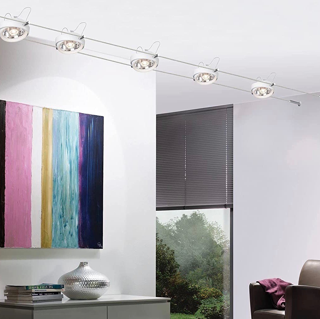 259,95 € Envoi gratuit | Boîte de 5 unités Projecteur d'intérieur 40W 2700K Lumière très chaude. 13×13 cm. Ajustable. Installé dans un système de câble parallèle Pmma et métal. Couleur blanc