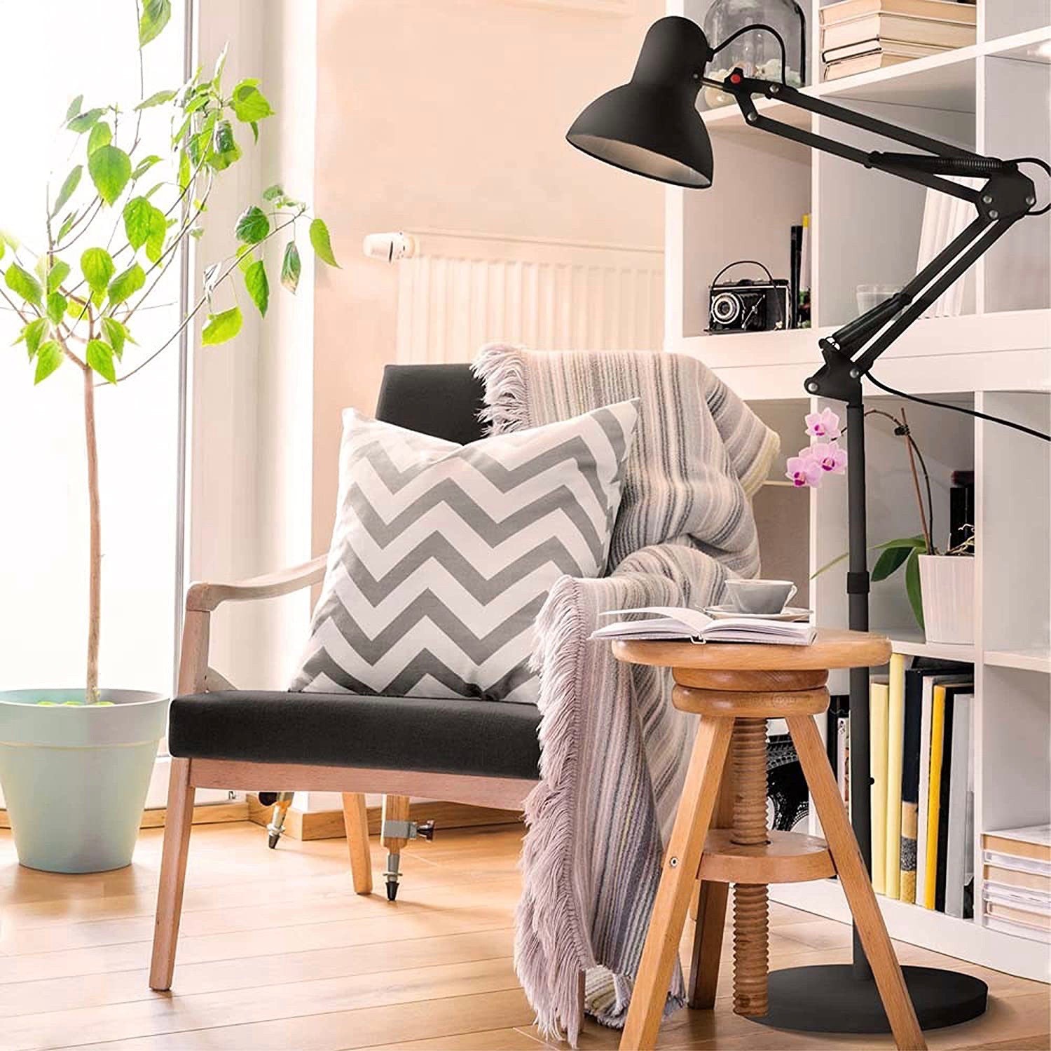 72,95 € Kostenloser Versand | Stehlampe 1×1 cm. Verstellbare Höhe. Beweglicher Körper und Kopf Metall. Schwarz Farbe