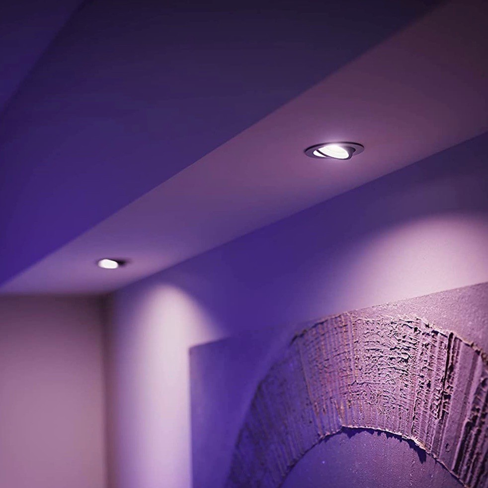 75,95 € Kostenloser Versand | Inneneinbauleuchte Philips 6W 6500K Kaltes Licht. 9×9 cm. Einstellbare LED. Mehrfarbiges RGB. Alexa und Google Home Grau Farbe