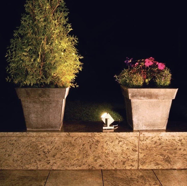 99,95 € Spedizione Gratuita | Proiettore da esterno 25W 13×11 cm. Regolabile Acciaio, alluminio e cristallo. Colore antracite