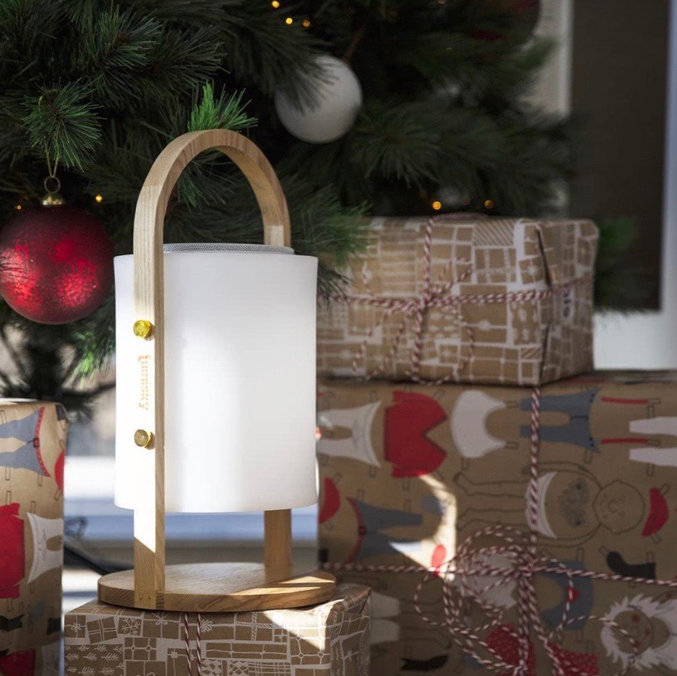119,95 € Kostenloser Versand | Tischlampe 39×18 cm. Kabellos. Bluetooth Lautsprecher Holz. Weiß Farbe